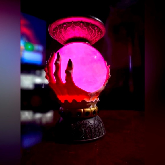 Bath and Body Works Fortune Teller Crystal Ball Candle Holder - Picture 4 of 6